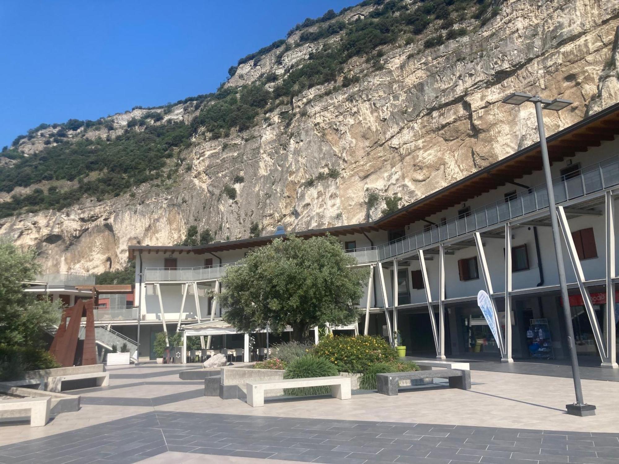 Outdooredo Garda Torbole 托尔博莱 外观 照片